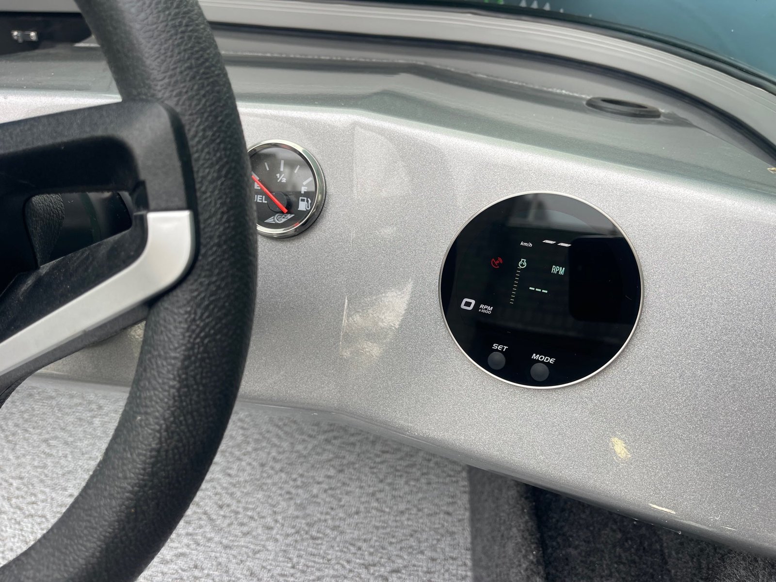 Honda SVH85 Digital Tachometer and Trim Gauge with GPS Speedometer