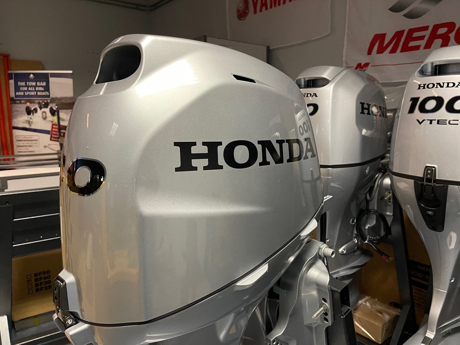 Honda BF40 SRTU 40HP Fuel Injected Outboard Motor Short Shaft