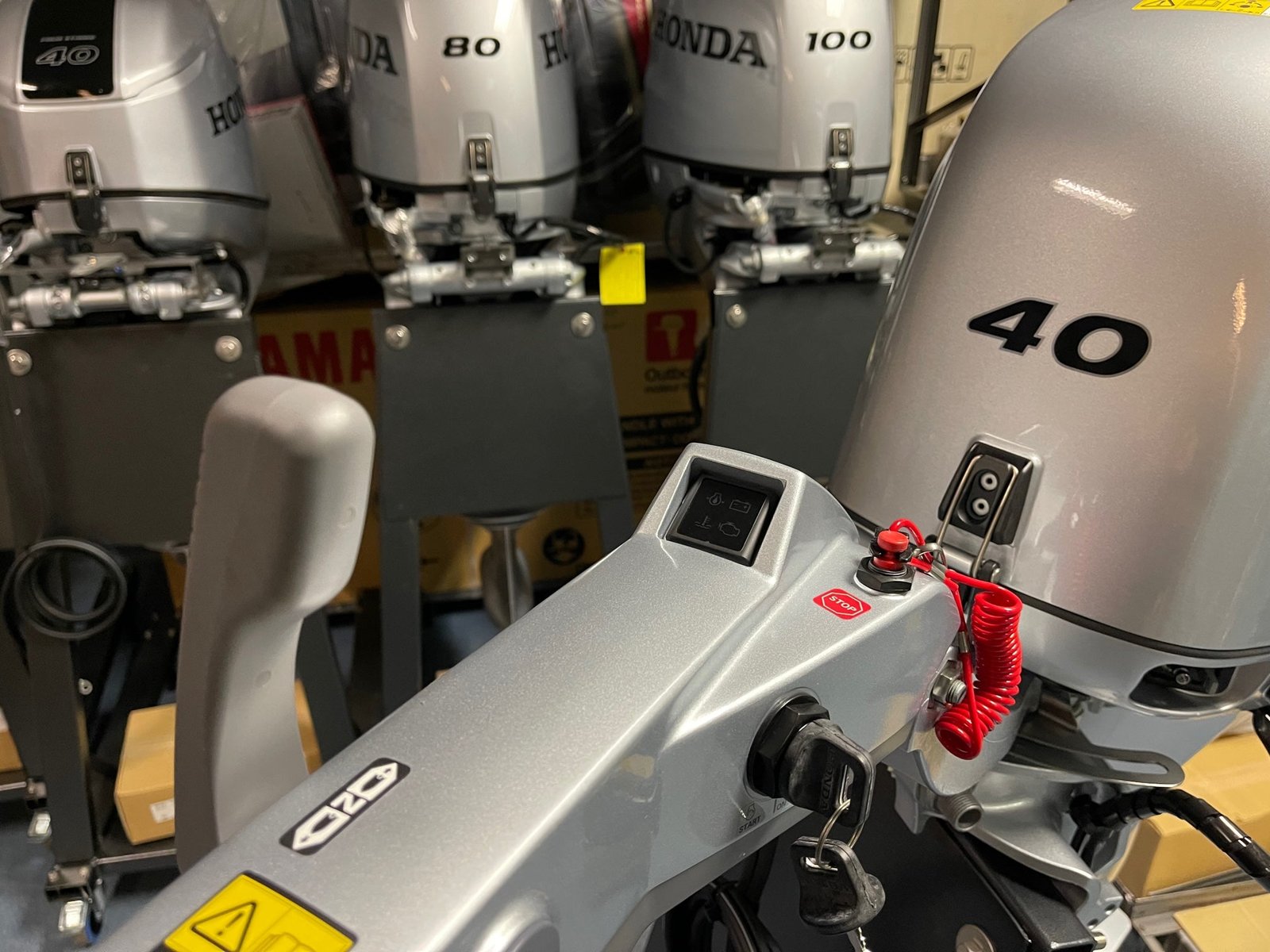 Honda BF40 SRTU 40 HP Short Shaft Outboard Motor with Tiller Handle