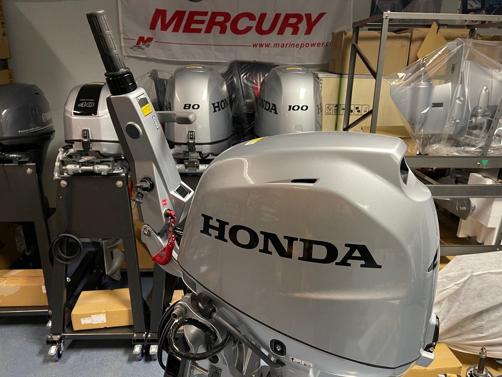 Honda BF40 SRTU 40 HP Short Shaft Outboard Motor with Tiller Handle