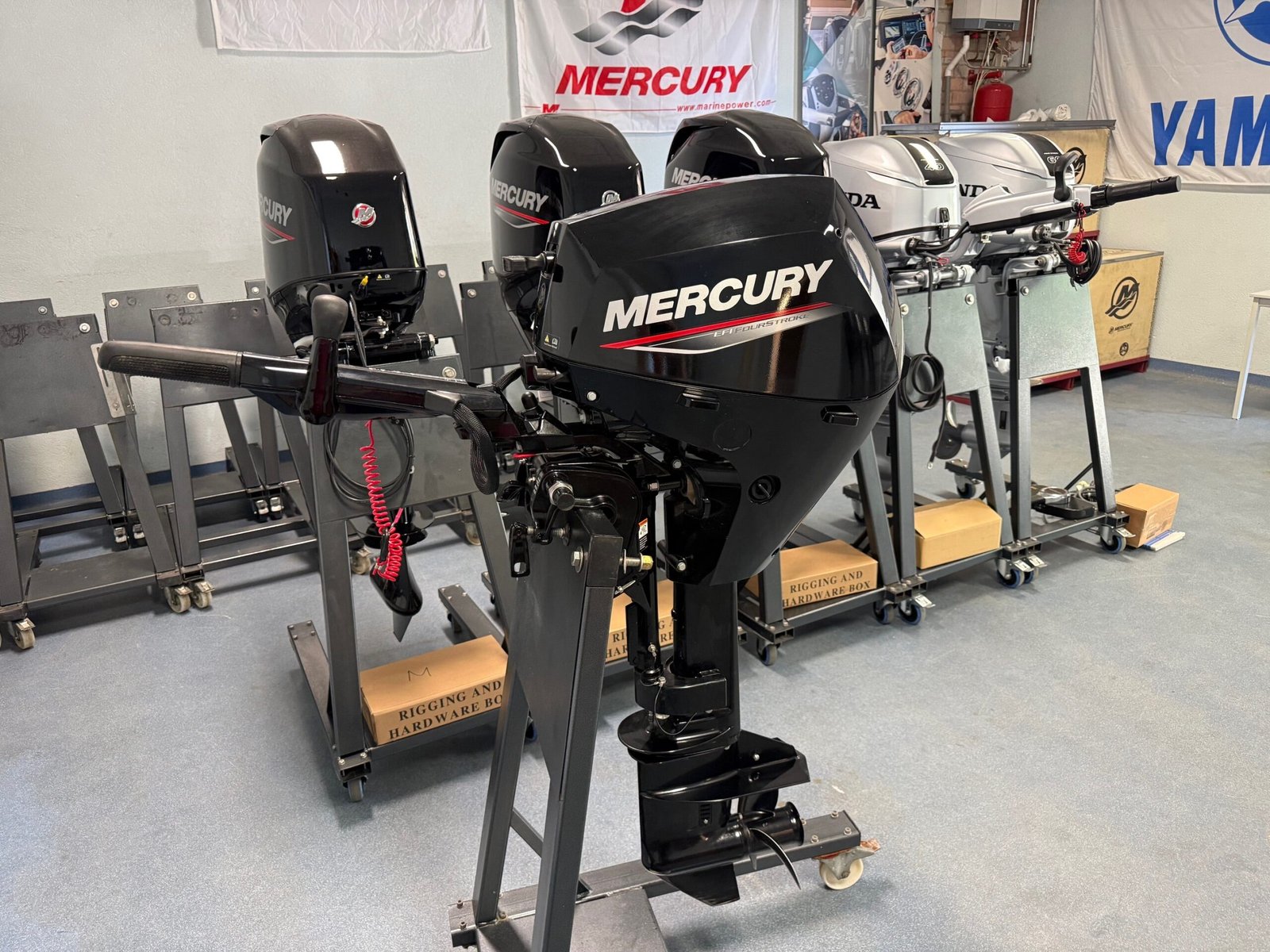Mercury 20 HP 4-Stroke Injection Outboard Motor Tiller Control 2025 Like New