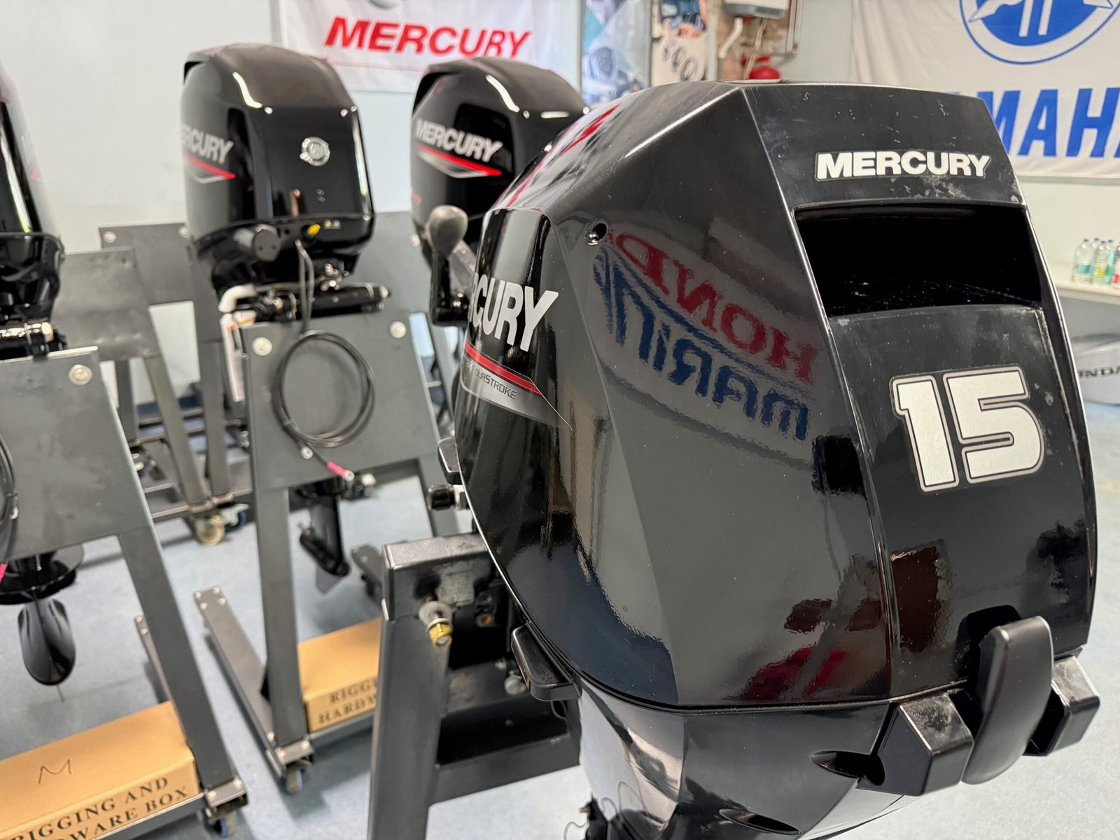 Mercury 20 HP 4-Stroke Injection Outboard Motor Tiller Control 2025 Like New