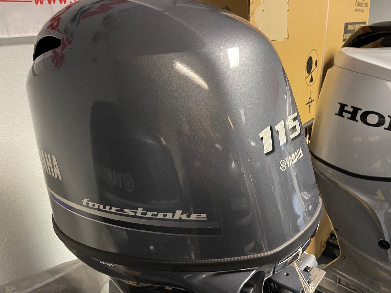 Yamaha F115 LB 115 HP Longtail Outboard Motor with Tiller Handle Trolling