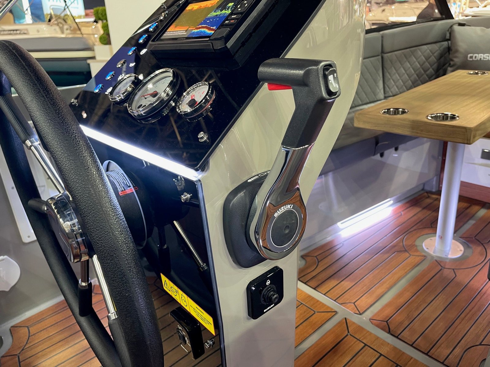 Suzuki Flush Mount with Power Trim Switch