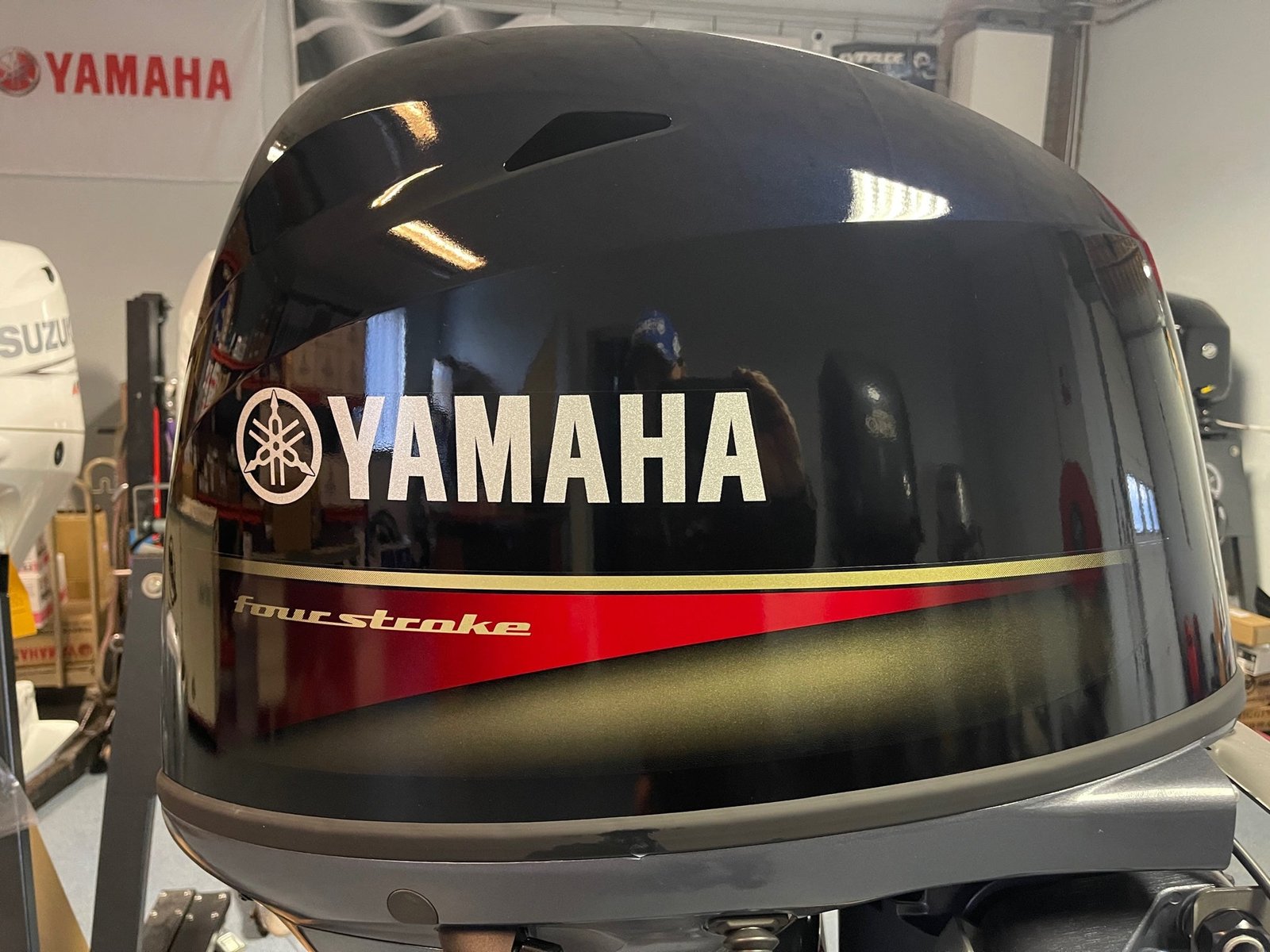 Yamaha F70 BETL 70hp 4-Cylinder Outboard Motor Long Shaft Black